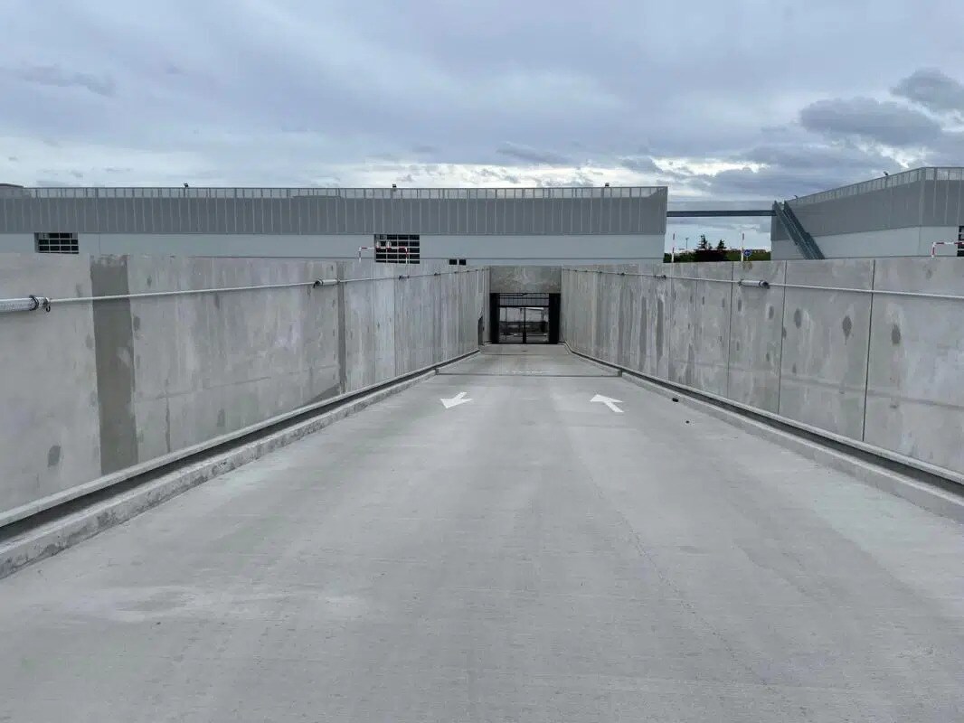 Industriel/Logistique dans Vitry-sur-Seine à louer Photo principale– Image 1 sur 7