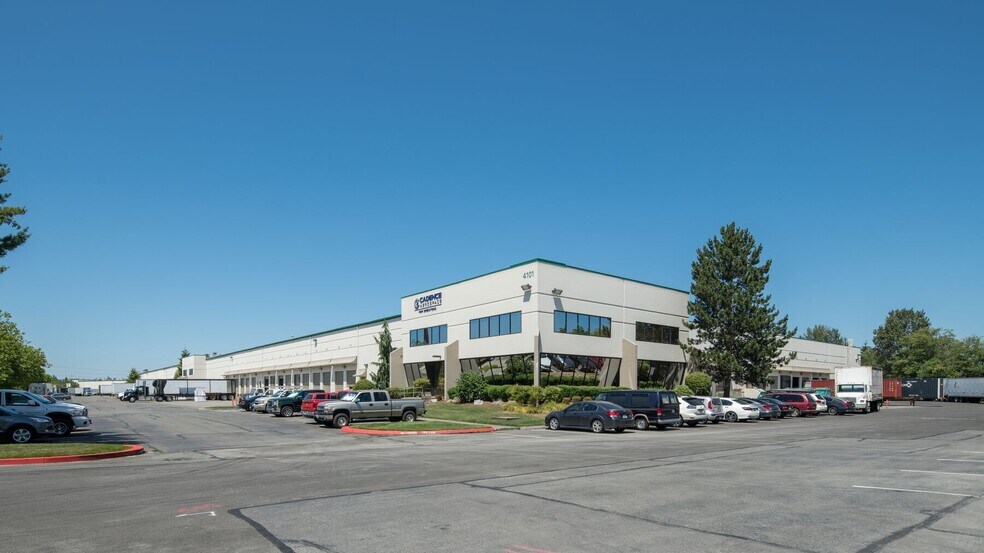 3600 Industry Dr E, Fife, WA à louer - Photo de l’immeuble – Image 1 sur 12