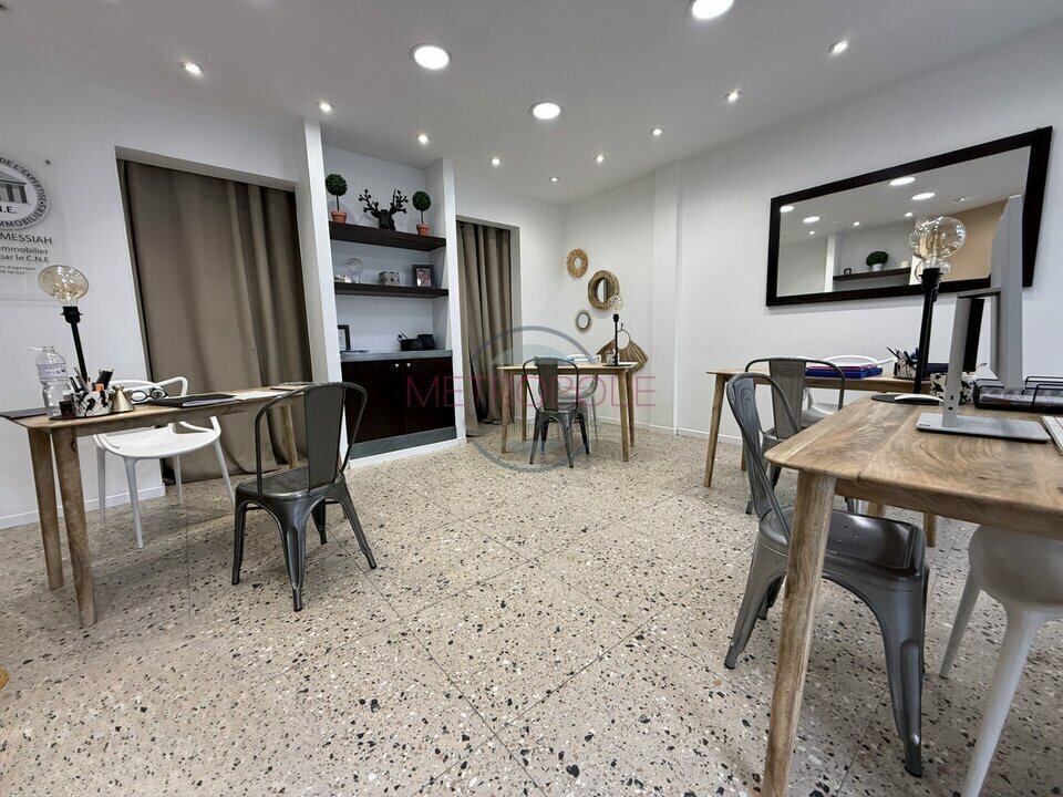 Local commercial dans Nice à louer Photo intérieure– Image 1 sur 3