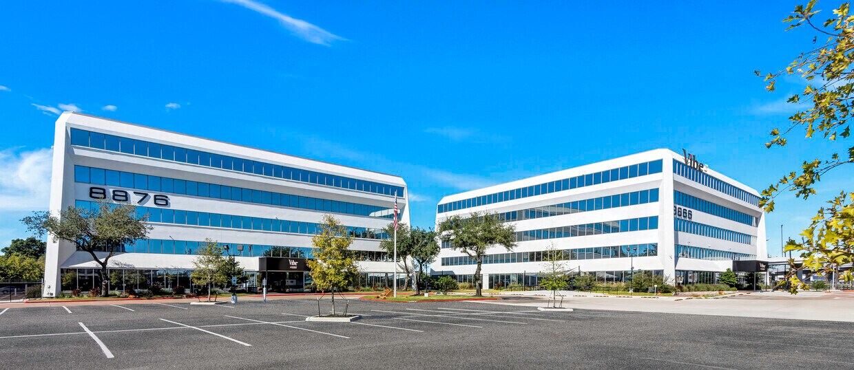 8866 Gulf Fwy, Houston, TX à louer Photo principale– Image 1 sur 12