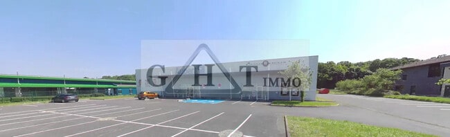 Plus de détails pour Local commercial à louer