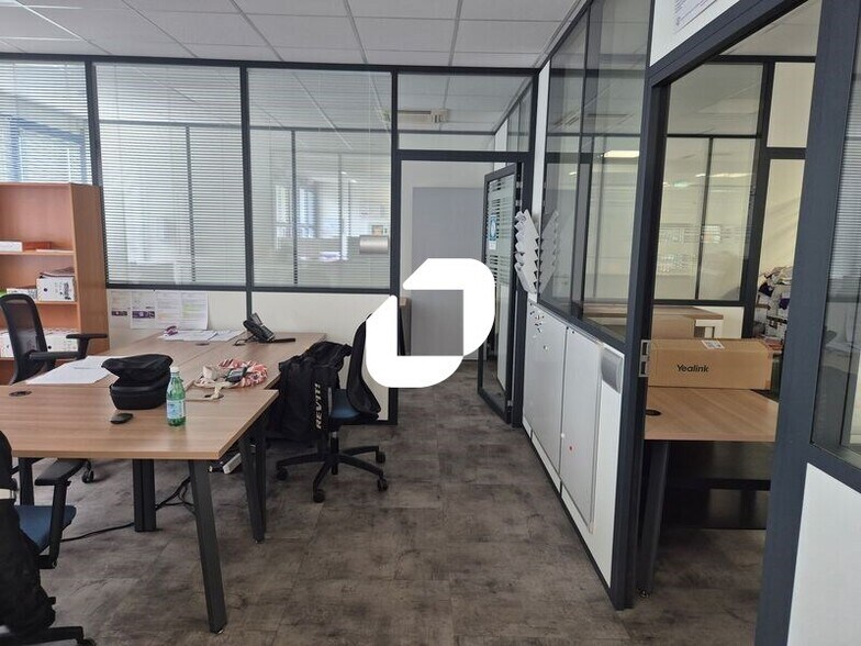 Bureau dans Mérignac à louer - Photo de l’immeuble – Image 3 sur 8