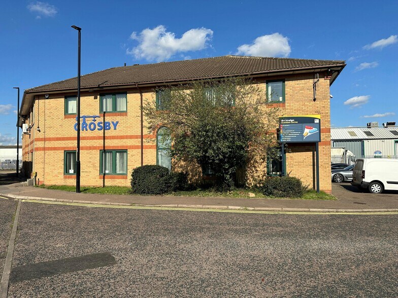 Stockingswater Ln, Enfield à vendre - Photo de l’immeuble – Image 3 sur 7
