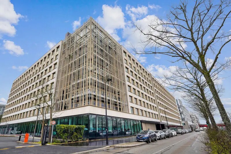 1-3 Rue Stephenson, Montigny-le-Bretonneux à louer Photo de l’immeuble– Image 1 sur 34