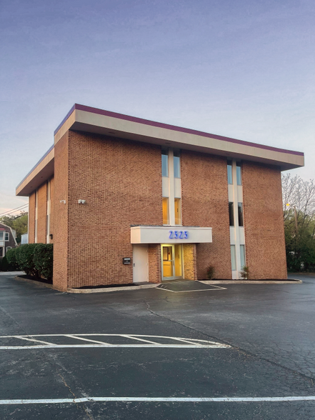 2323 Pennsylvania Ave, Wilmington, DE à louer - Photo de l’immeuble – Image 1 sur 2