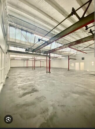 Plus de détails pour 3356 E 14th St, Los Angeles, CA - Industriel/Logistique à louer