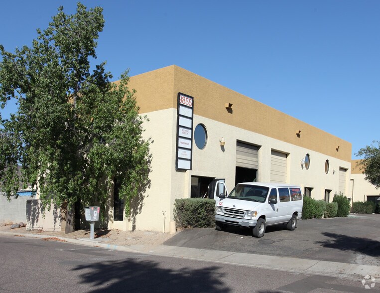 9855 N 19th Dr, Phoenix, AZ à louer - Photo principale – Image 2 sur 4
