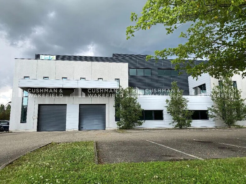 Local d’activités dans Entzheim à louer - Photo de l’immeuble – Image 1 sur 5