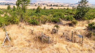 Plus de détails pour 707 E Hills Dr, Ashland, OR - Terrain à louer