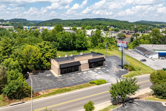 Plus de détails pour 3176 Linden Dr, Bristol, VA - Local commercial à vendre