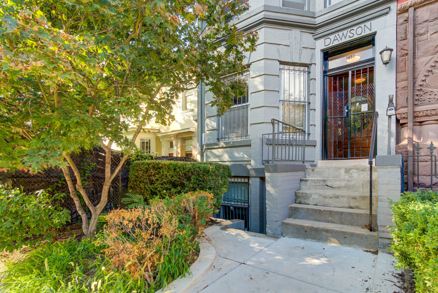 1741 S St NW, Washington, DC à vendre - Photo de l’immeuble – Image 2 sur 18