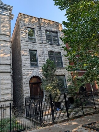 Plus de détails pour 902 W Newport Ave, Chicago, IL - Logement à vendre