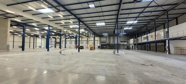 Plus de détails pour Industriel/Logistique à louer