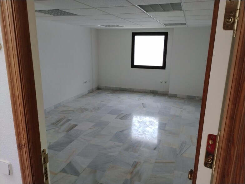 Bureau dans Algeciras, Cádiz à vendre - Photo intérieure – Image 1 sur 6