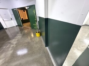 210 E Olympic Blvd, Los Angeles, CA à louer Photo intérieure– Image 2 sur 11