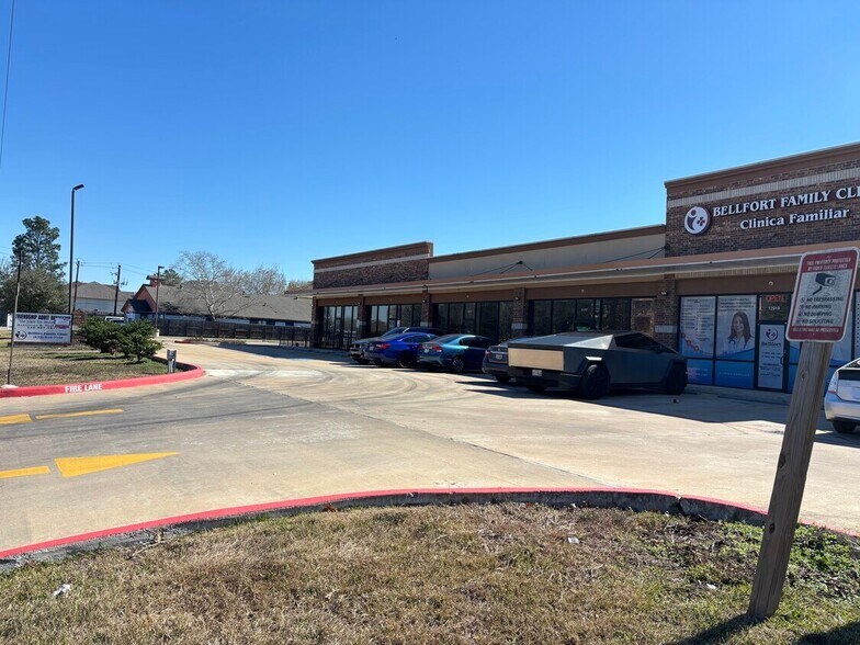 12923 W Bellfort Blvd, Sugar Land, TX à vendre - Photo de l’immeuble – Image 3 sur 13