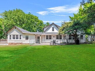 Plus de détails pour 247 N Middletown Rd, Pearl River, NY - Logement à vendre
