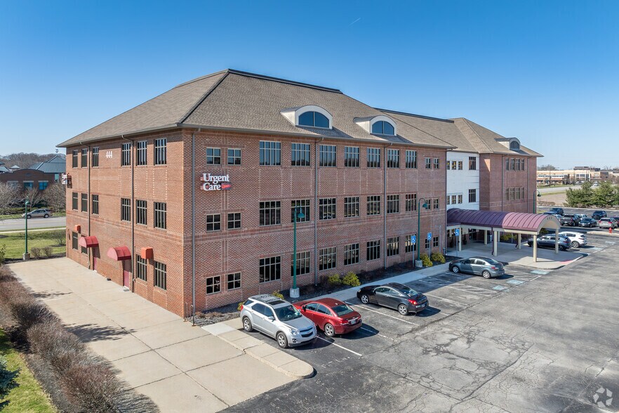 444 N Cleveland Ave, Westerville, OH à louer - Photo principale – Image 1 sur 15