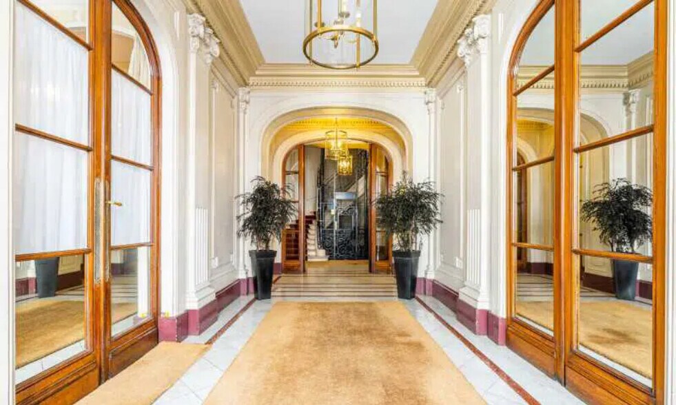 21 Rue Cambacérès, Paris à louer - Photo intérieure – Image 2 sur 3
