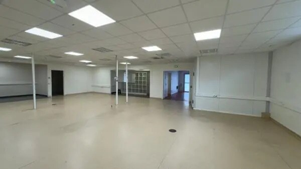 Local d'activités dans Perpignan à vendre - Photo intérieure – Image 2 sur 3