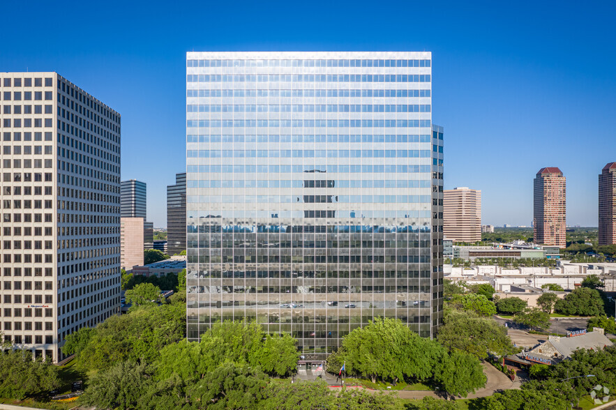 1900 West Loop S, Houston, TX à louer - Photo de l’immeuble – Image 2 sur 16