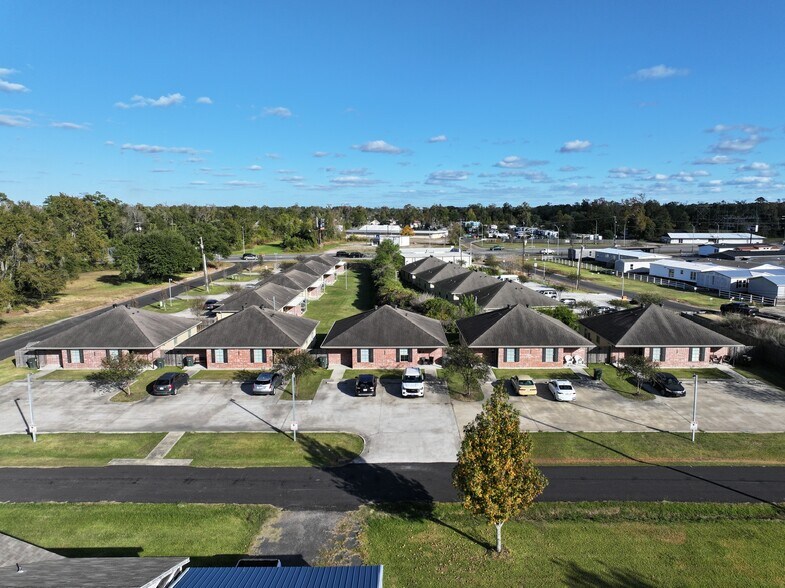 2524 Crockett St, Lake Charles, LA à vendre - Photo de l’immeuble – Image 3 sur 8