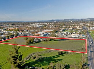 Plus de détails pour 800 Yolanda Ave, Santa Rosa, CA - Terrain à louer