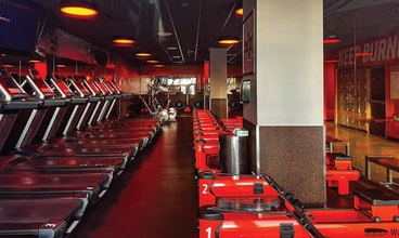 273 10 St NW, Calgary, AB à louer Photo intérieure– Image 2 sur 2