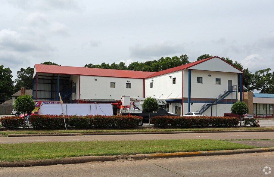 10101 Hammerly Blvd, Houston, TX à vendre - Photo de l’immeuble – Image 1 sur 3