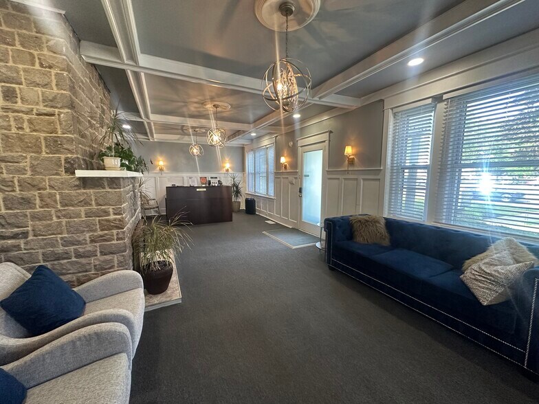 600 S White Horse Pike, Audubon, NJ à louer - Photo de l’immeuble – Image 3 sur 11