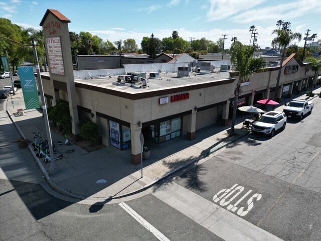 5201-5220 E Pacific Coast Hwy, Long Beach, CA à louer Photo de l’immeuble– Image 1 sur 8