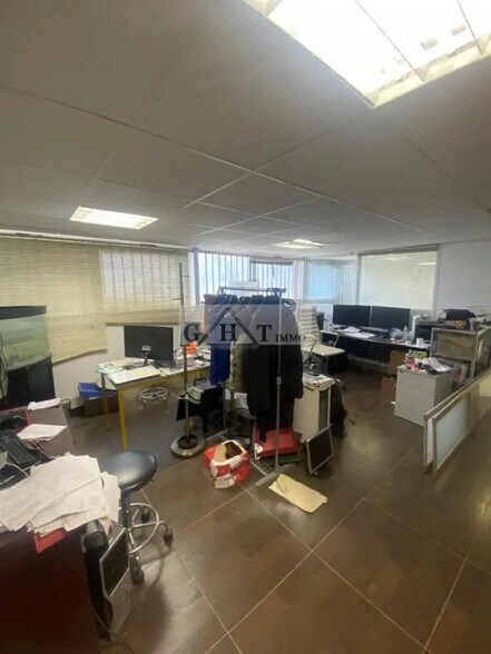 Industriel/Logistique dans Pantin à vendre - Photo de l’immeuble – Image 2 sur 5