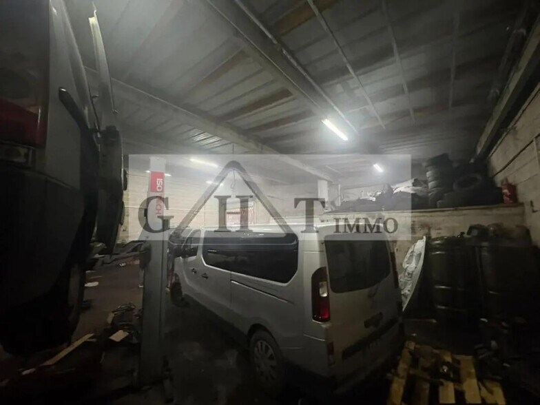 Bureau dans Le Mée-sur-Seine à louer - Photo de l’immeuble – Image 3 sur 7