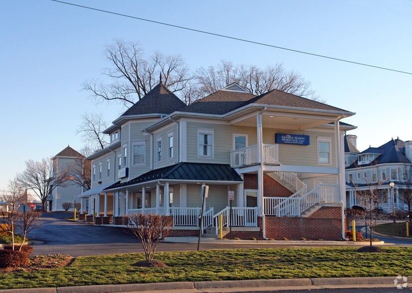 606 S King St, Leesburg, VA à louer - Photo principale – Image 1 sur 4