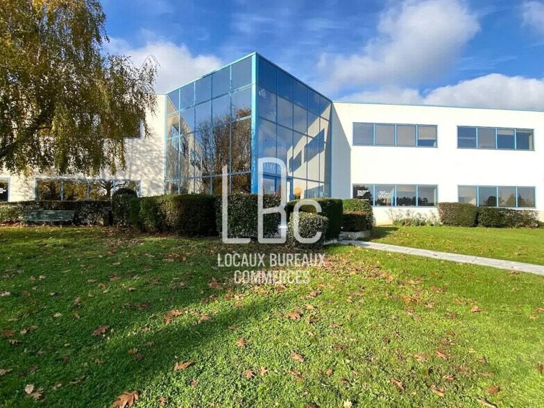 Bureau dans La Chapelle-sur-Erdre à louer - Photo de l’immeuble – Image 1 sur 3