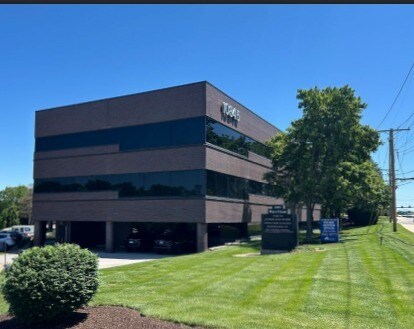10845 Olive Blvd, Creve Coeur, MO à louer - Photo de l’immeuble – Image 2 sur 7