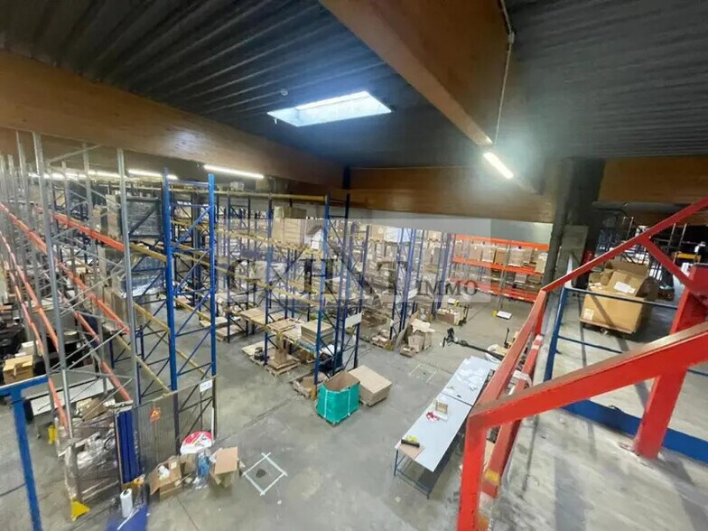 Industriel/Logistique dans Saint-Thibault-des-Vignes à louer - Photo de l’immeuble – Image 3 sur 18