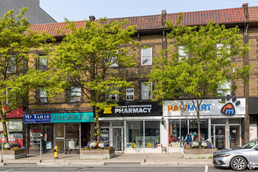 1398 Yonge St, Toronto, ON à vendre - Photo de l’immeuble – Image 1 sur 2