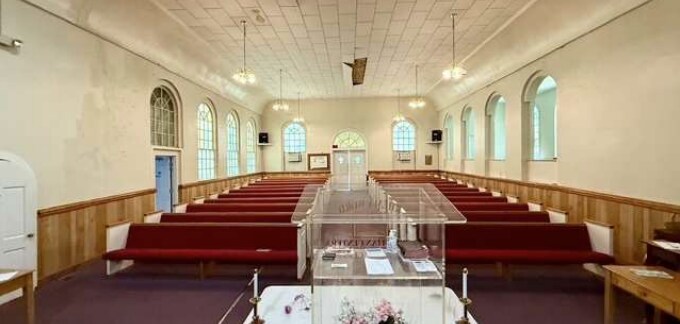 Church, Duplex and Four Home Portfolio portefeuille de 2 biens à vendre sur LoopNet.fr - Photo de l’immeuble – Image 2 sur 9