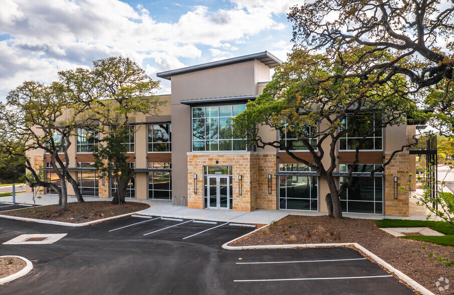 25555 W IH-10, San Antonio, TX à louer - Photo de l’immeuble – Image 1 sur 11