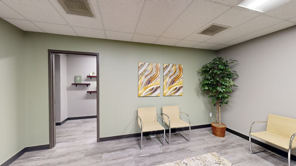 4240 Blue Ridge Blvd, Kansas City, MO à louer - Numérisation 3D Matterport – Image 2 sur 14