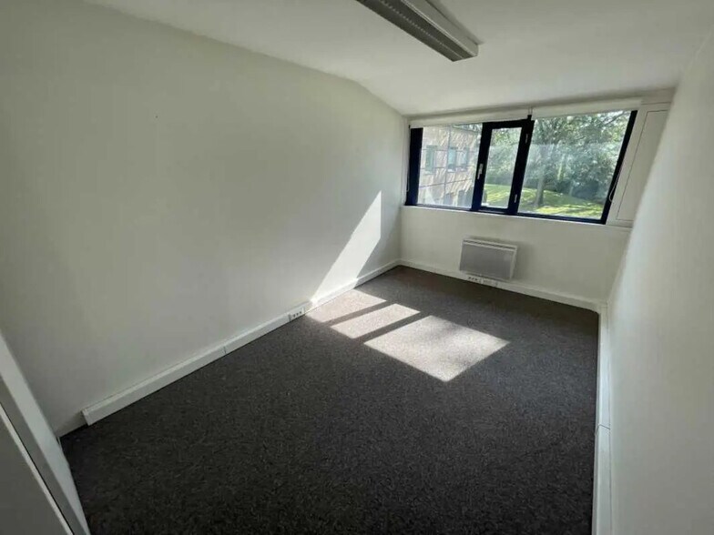 Bureau dans VILLENEUVE-D'ASCQ à vendre - Photo de l’immeuble – Image 3 sur 7