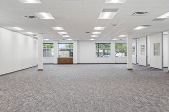 11612 Bee Caves Rd, Austin, TX à louer Photo intérieure– Image 2 sur 4