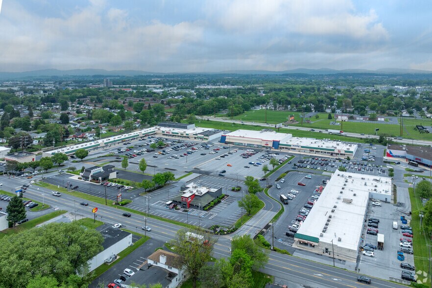 4830-4860 Carlisle Pike, Mechanicsburg, PA à louer - Aérien – Image 2 sur 4