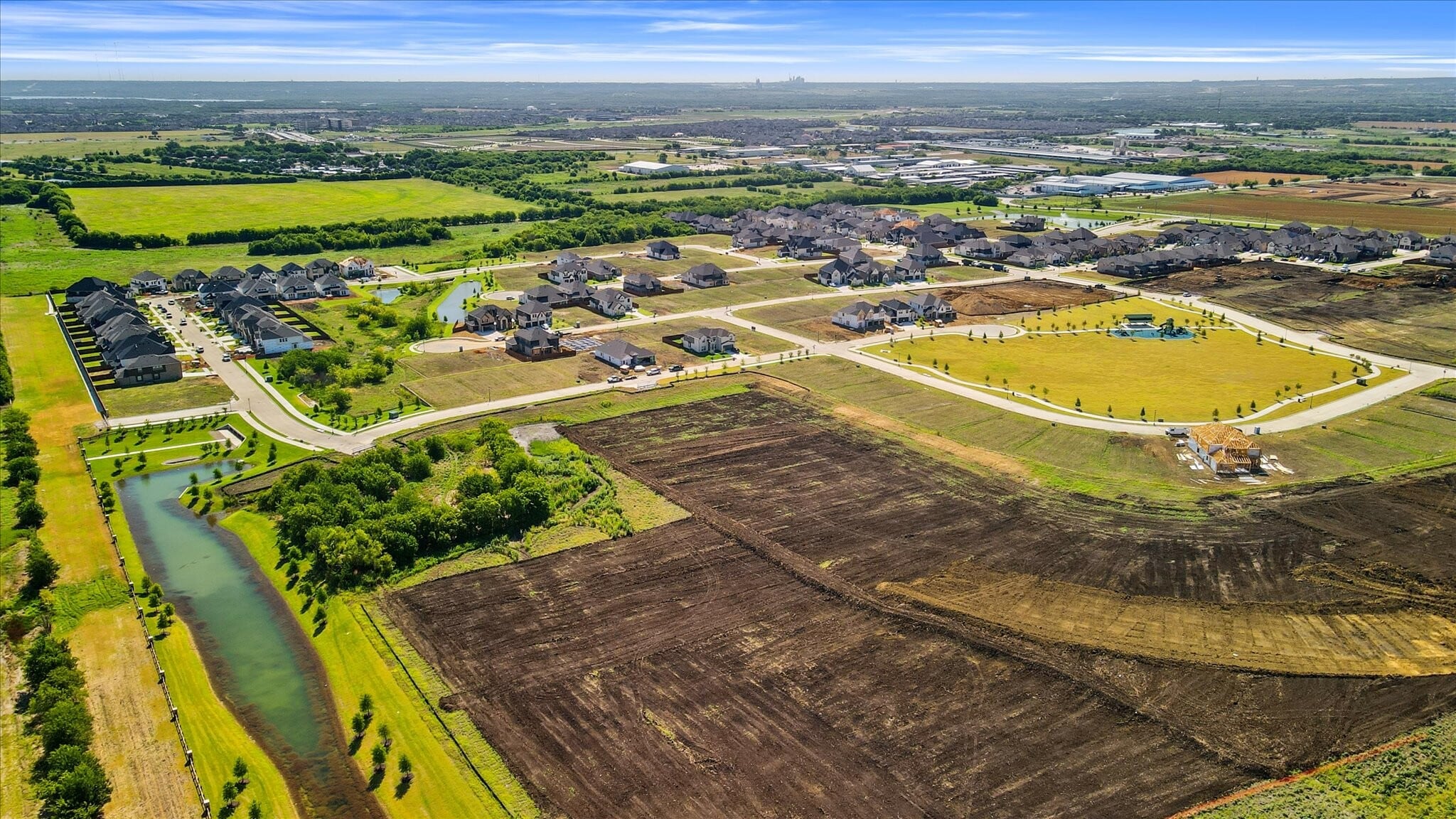 2500 Howell Dr, Venus, TX à vendre Photo principale– Image 1 sur 8