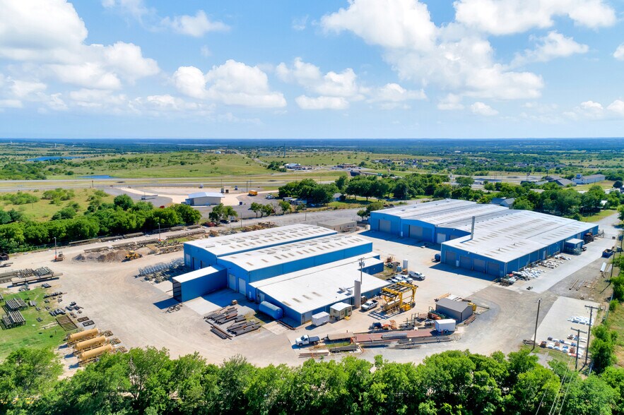 500 Randall St, Rhome, TX à louer - Photo de l’immeuble – Image 3 sur 21