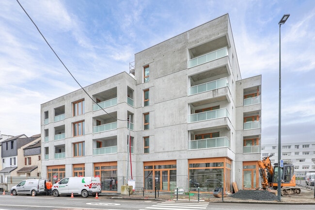 Plus de détails pour 171 Route De Sainte Luce, Nantes - Local commercial à louer