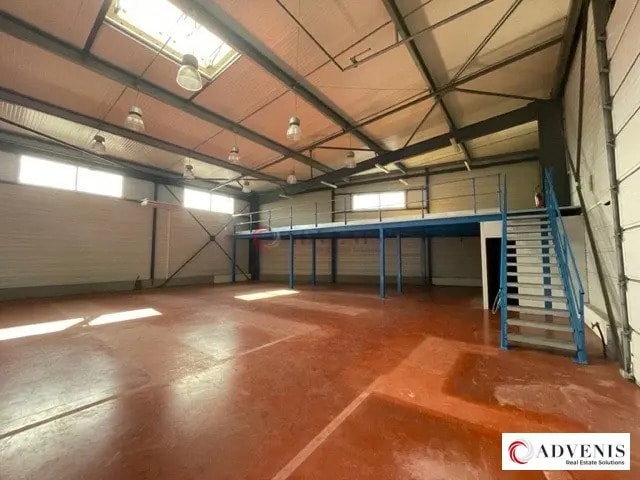 Local d’activités dans Yvrac à louer - Photo intérieure – Image 2 sur 5