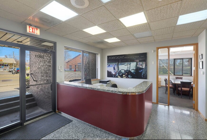 5901 Lincoln Ave, Morton Grove, IL à vendre - Photo intérieure – Image 3 sur 12