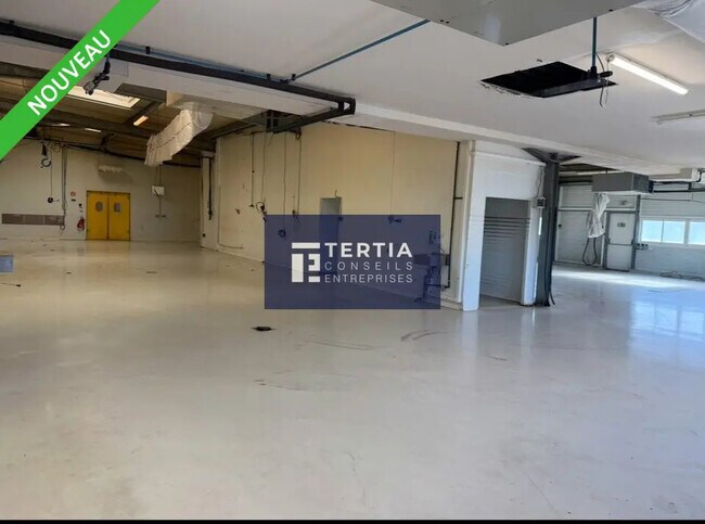 Plus de détails pour Local d’activités à vendre